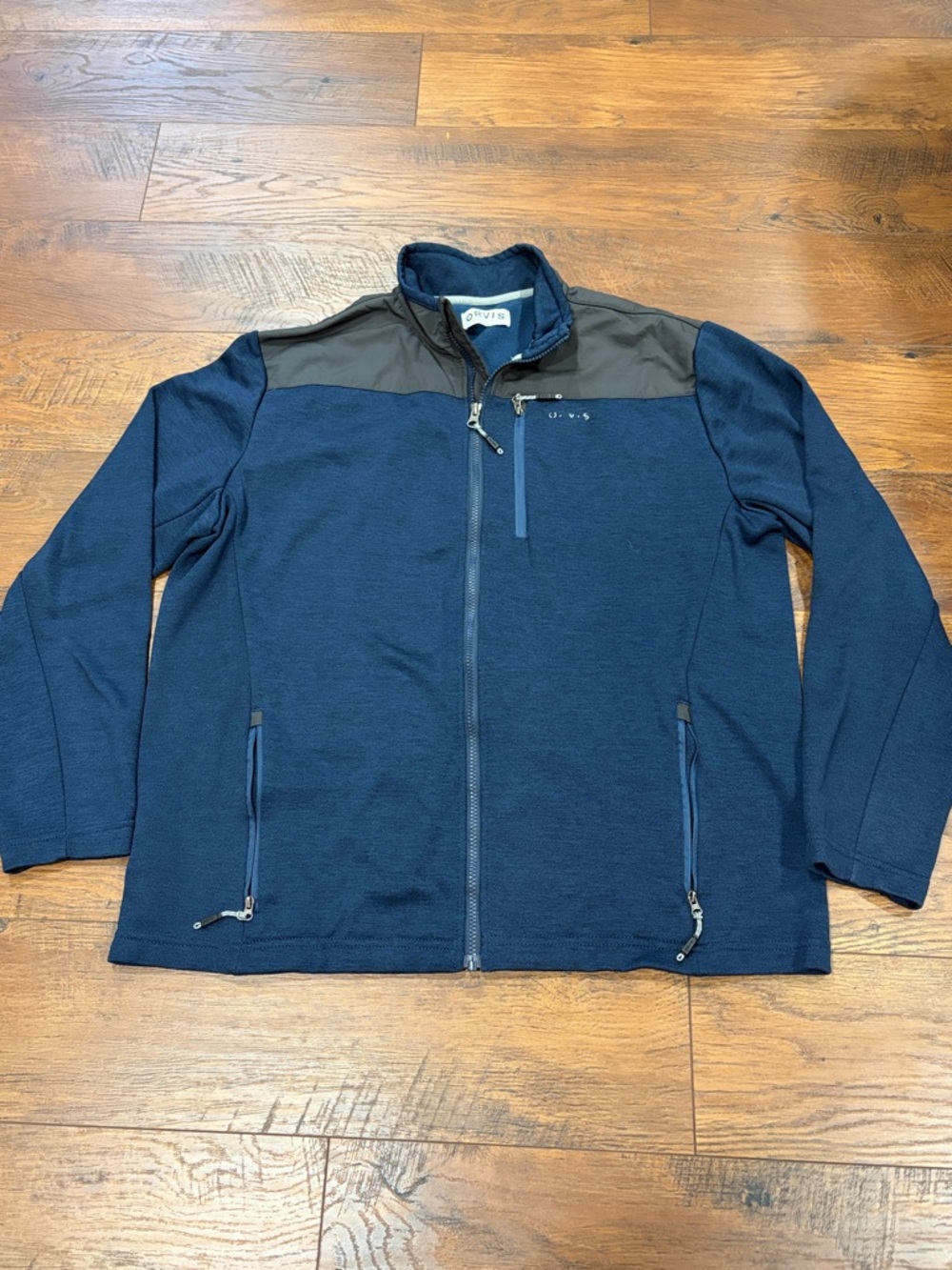 Orvis Men's Navy Blue Full-Zip Jacket with Black Shoulder Panel